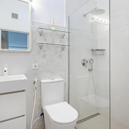 Loft Experience Sea View & Private Garden *